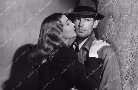 Alan Ladd and I don't know who 8b20-3651