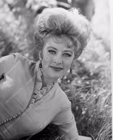 Amanda Blake resting in the grass TV Gunsmoke 8b20-3730