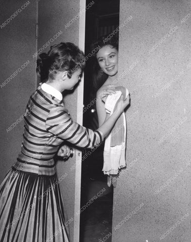 Amanda Blake has a towel delivered to dressing room TV Gunsmoke 8b20-3760