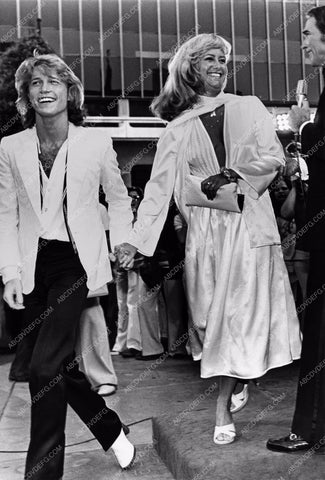 Andy Gibb and date at awards ceremony 8b20-3818
