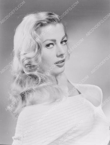 sultry Anita Ekberg portrait 8b20-3955