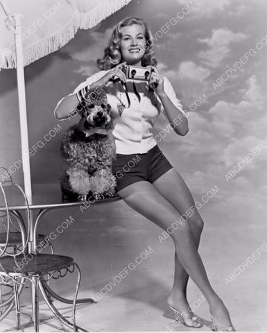 Anita Ekberg and her dog use her new 3d 3-d camera 8b20-3986