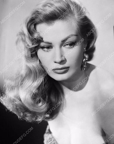 gorgeous Anita Ekberg portrait 8b20-3989