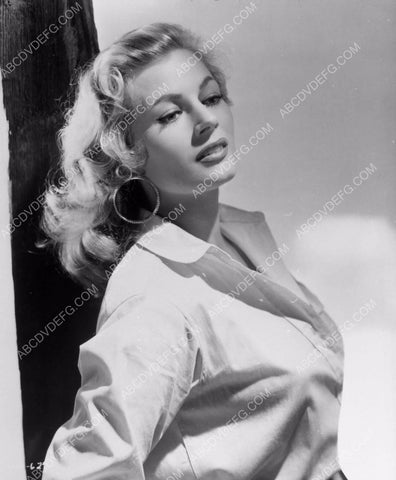 gorgeous Anita Ekberg portrait 8b20-3995