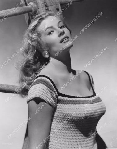 gorgeous Anita Ekberg portrait 8b20-4006