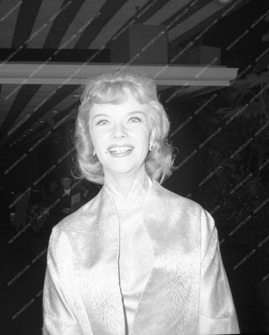 candid Anne Francis out for evening 8b20-4194