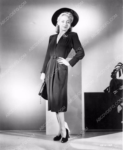 lovely Anne Shirley full length fashion portrait 8b20-4340