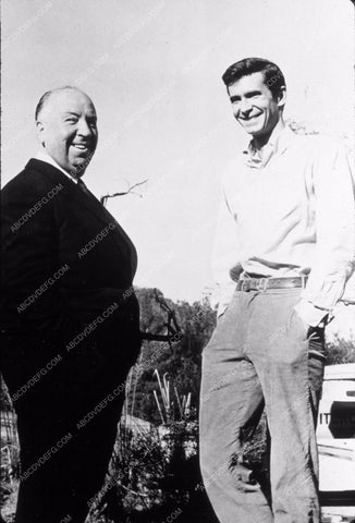 Alfred Hitchcok Anthony Perkins behind the scenes film Psycho 8b20-4388