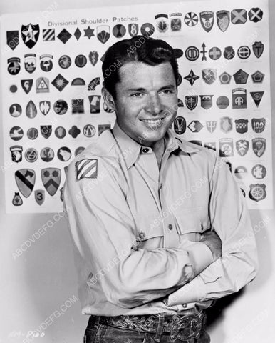 cool Audie Murphy at home pic 8b20-4429