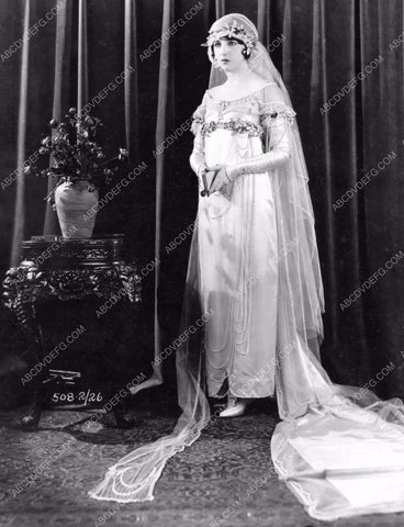 silent star Bebe Daniels in wedding gown portrait 8b20-4678