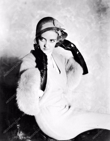 Bette Davis in fur portrait 8b20-4779