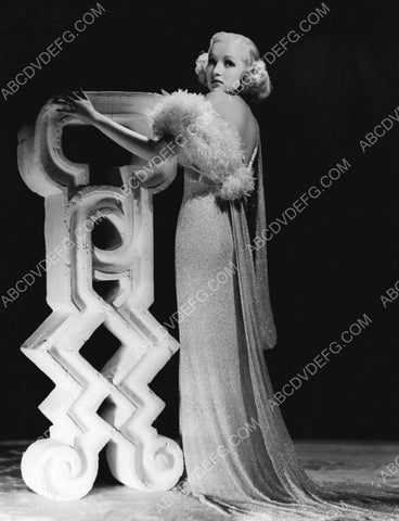 gorgeous Betty Grable full length fashion portrait 8b20-4803