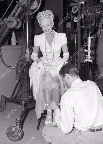 Betty Grable gets a shoe wardrobe adjustment behind the scenes 8b20-4807