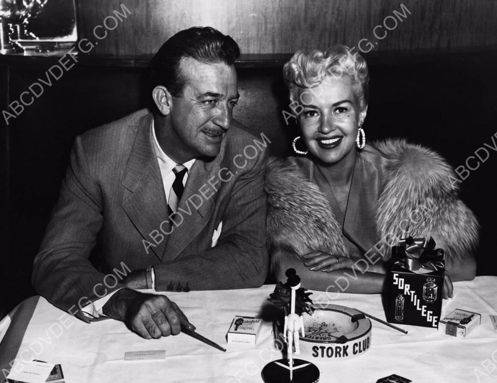 someone and Betty Grable dining at the Stork Club Restaurant 8b20-4829 ...