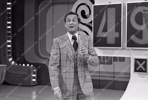 Bob Barker and contestants TV game show The Price is Right 8b20-4899