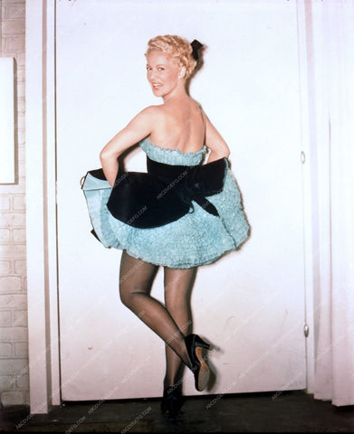 Betty Hutton showing new costume 8b20-4938