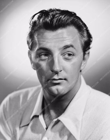 Robert Mitchum portrait 8b20-5011