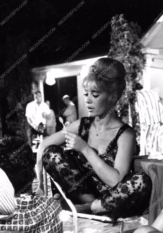 beautiful Bobbi Shaw behind the scenes 8b20-5027