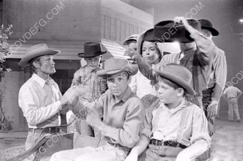 Johnny Crawford Chuck Connors behind the scenes TV The Rifleman 8b20-5043