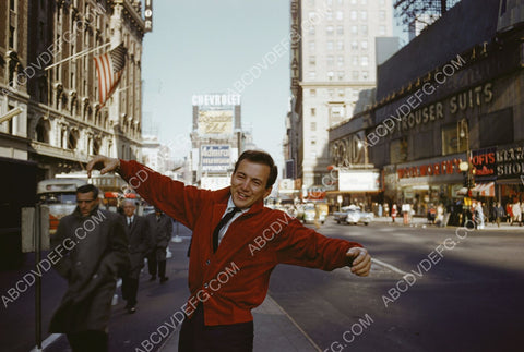 Bobby Darin out in the city 8b20-5092