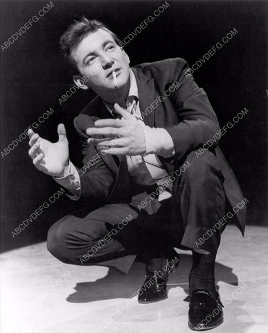 Bobby Darin on stage 8b20-5116