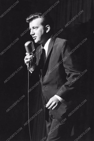 Bobby Darin doing his thing 8b20-5122