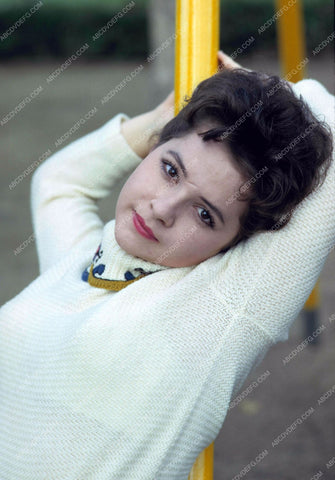 singer Brenda Lee cool outdoors portrait 8b20-5157