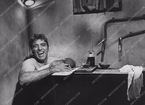 Burt Lancaster drinking whiskey taking a bath 8b20-5575