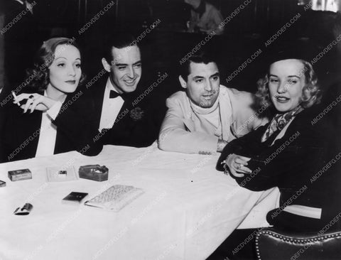 candid Marlene Dietrich Edward R Murrow Cary Grant Frances Farmer 8b20-6193