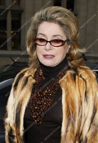 candid Catherine Deneuve arriving somewhere 8b20-6220