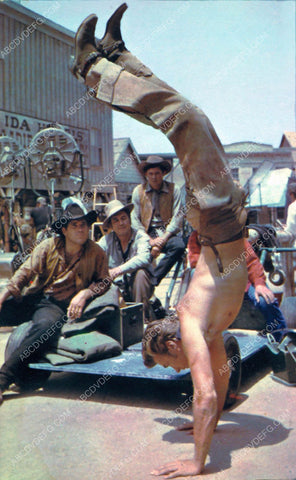 athletic Clint Eastwood showing off behind the scenes TV Rawhide 8b20-6359