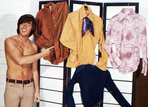Bobby Sherman selects a shirt 8b20-6508