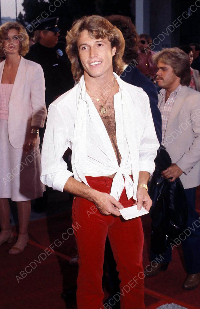 Andy Gibb on the red carpet 8b20-6568 – ABCDVDVIDEO