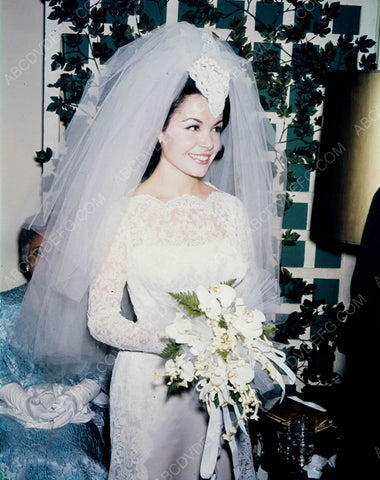 Annette Funicello in her bridal gown 8b20-6766