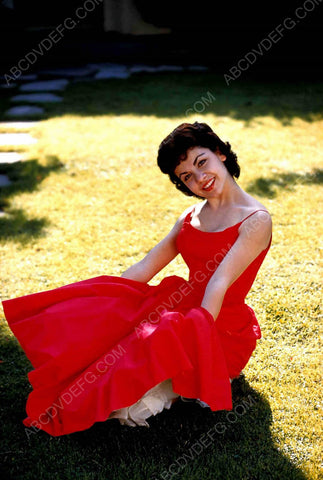 Annette Funicello beautiful outdoors 8b20-6776
