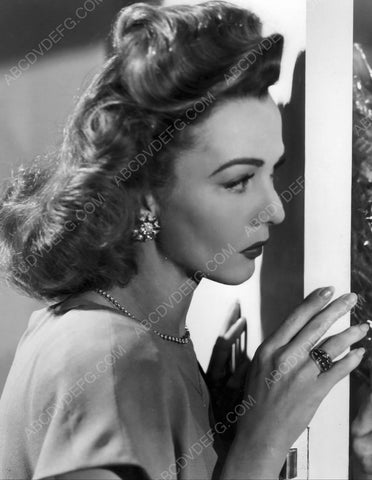 Carole Landis peeking through the door 8b20-6844