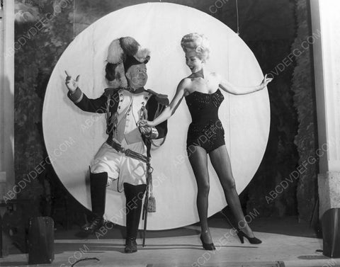 gorgeous Carole Landis in comedy musical number 8b20-6877