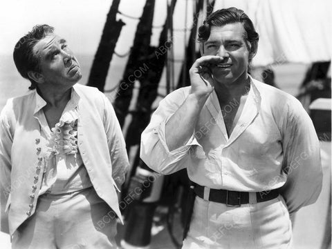 Charles Laughton Clark Gables relax on set Mutiny on the Bounty 8b20-6916