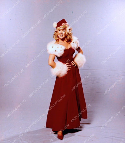 Connie Stevens Christmas Time outfit 8b20-7155