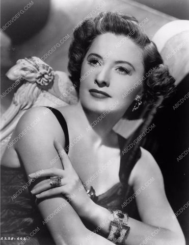 beautiful Barbara Stanwyck portrait 8b20-7217