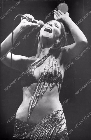 Cher live on stage 8b20-7316