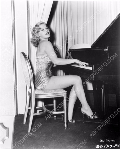 beautiful Cleo Moore playing piano in swimsuit 8b20-7374