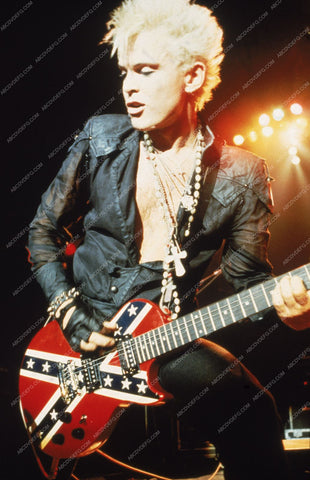 rock star Billy Idol w his Union Jack guitar 8b20-7939