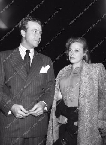 candid Dick Powell June Allyson going out 8b20-8204