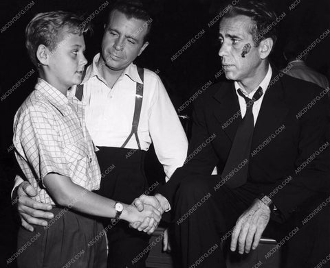 cool candid Dick Powell Humphrey Bogart 8b20-8207