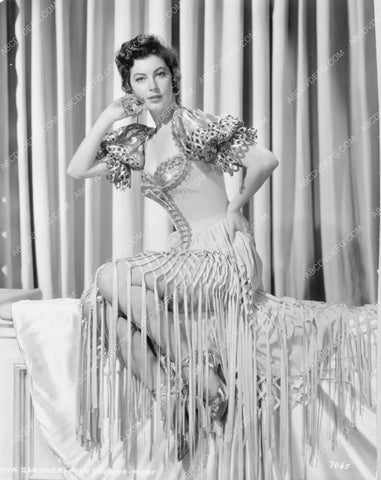 just gorgeous Ava Gardner in sexy dress portrait 8b20-8490