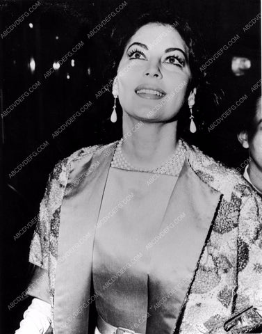 Ava Gardner arrives at some event 8b20-8497