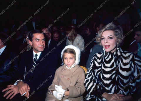 Martin Landau Barbara Bain and child at the movies maybe 8b20-8523