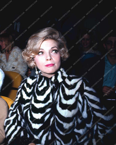 Barbara Bain out with the family 8b20-8524