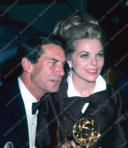 Martin Landau Barbara Bain at the Emmy Awards ceremony 8b20-8538